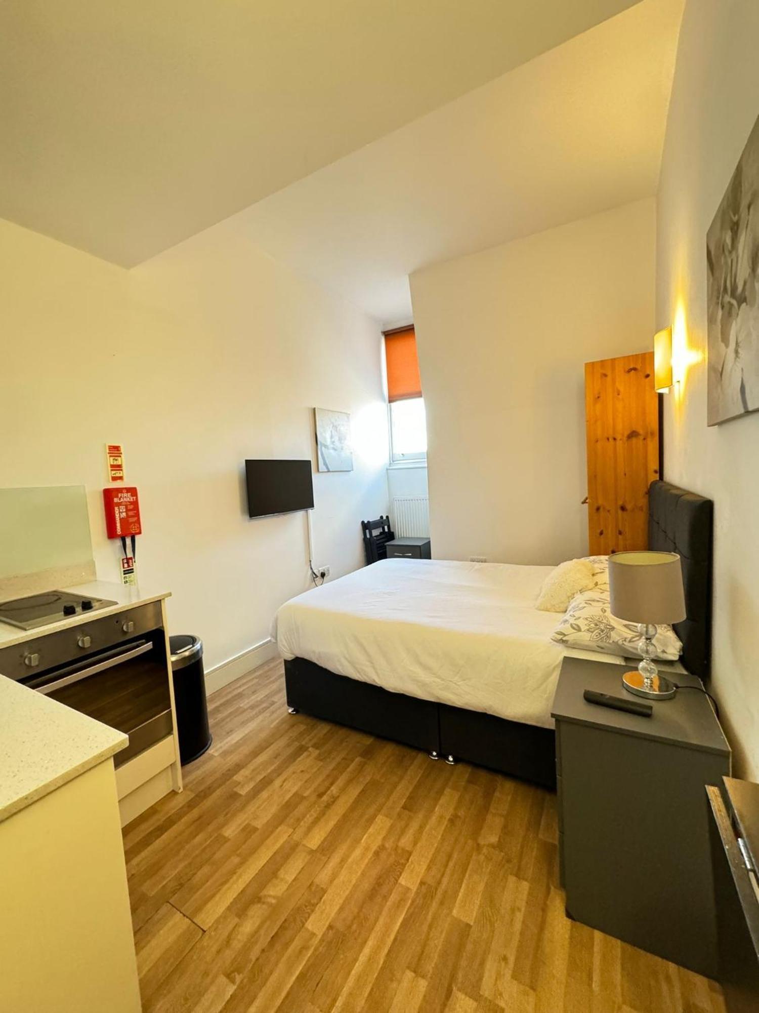 Clarges- Hsk Suites Londyn Zewnętrze zdjęcie