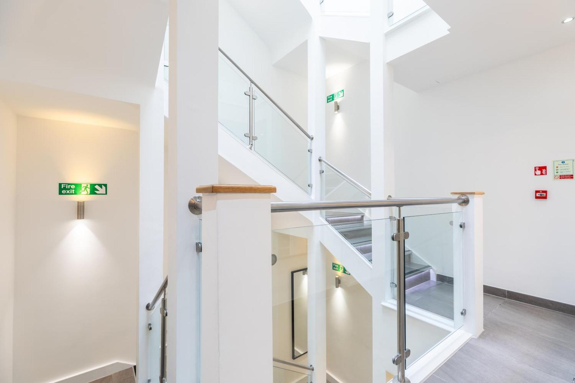 Clarges- Hsk Suites Londyn Zewnętrze zdjęcie